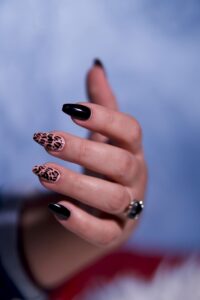 Black French Tip Nails
