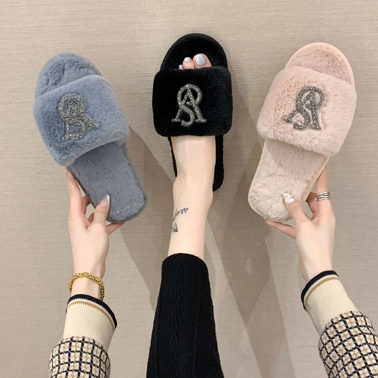 The LuxeMuse* Hairy Cotton Slippers