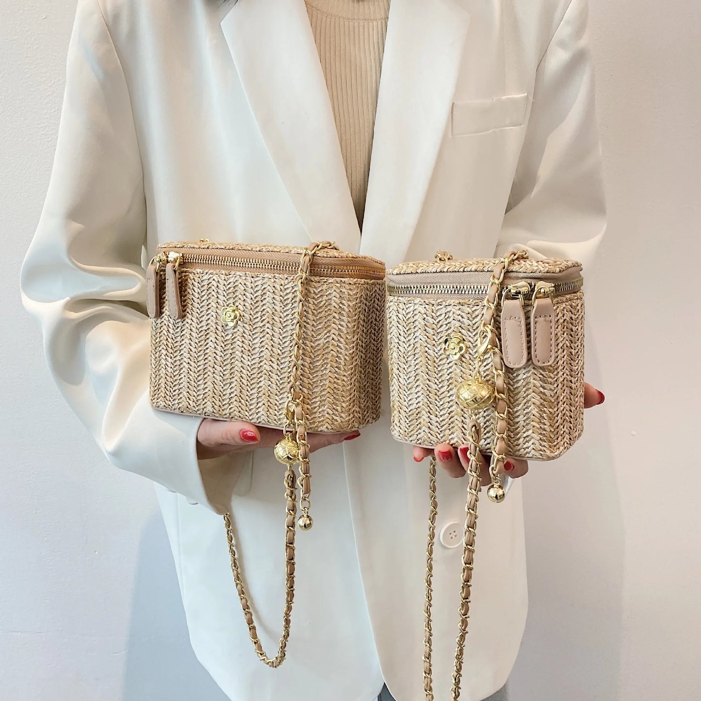 The LuxeMuse* Mini Straw Bucket Crossbody