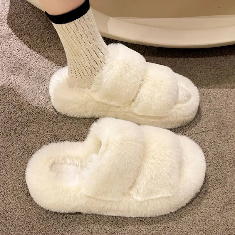 The LuxeMuse*Fluffy Slippers